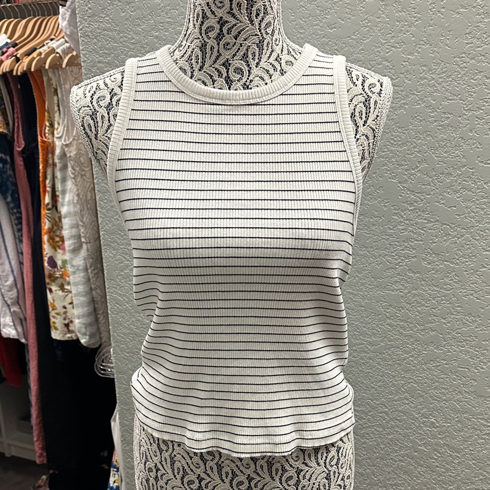 H&M Sleeveless Ribbed Top Bundle - Picture 2 of 12